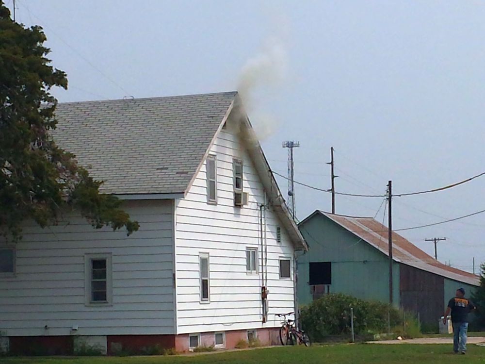 RRN/ House fire in Lexington on Saturday August 29, 2015. Smoke coming