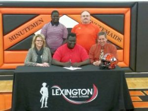 Deing Kug, signs to play football in college
