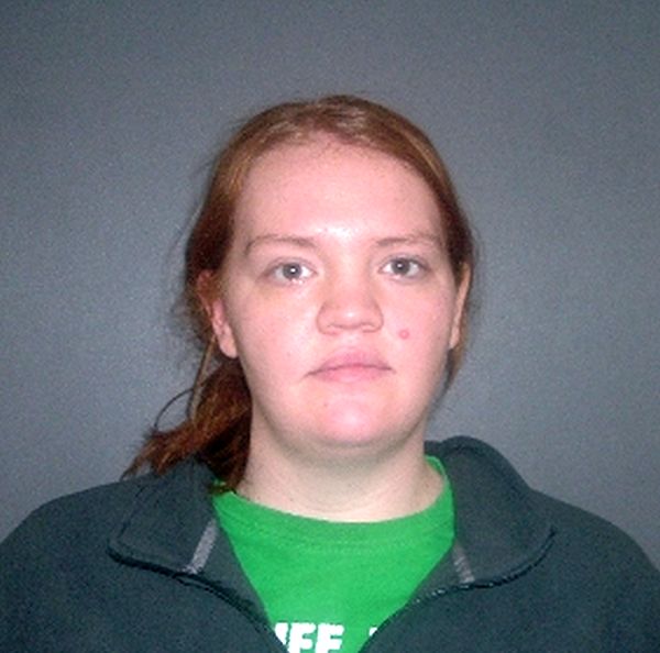 Arapahoe woman sentenced in mail theft