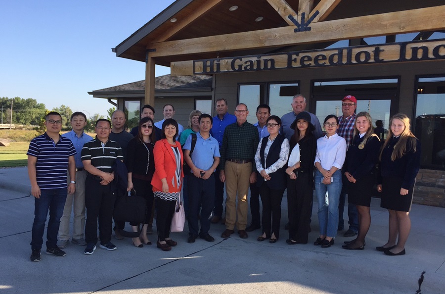Chinese Beef Buyers Tour Central Ne Feedyard, Sample Beef