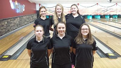 Lexington Bowling Competes At State Tourney