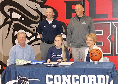 Pleasanton Star Signs With Concordia