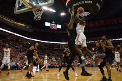 Late run lifts Ohio State over Nebraska men Late run lifts Ohio State over Nebraska men