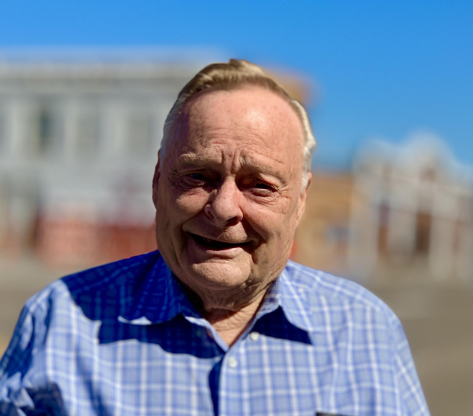 Don Gibson, 82, Scottsbluff KNEB