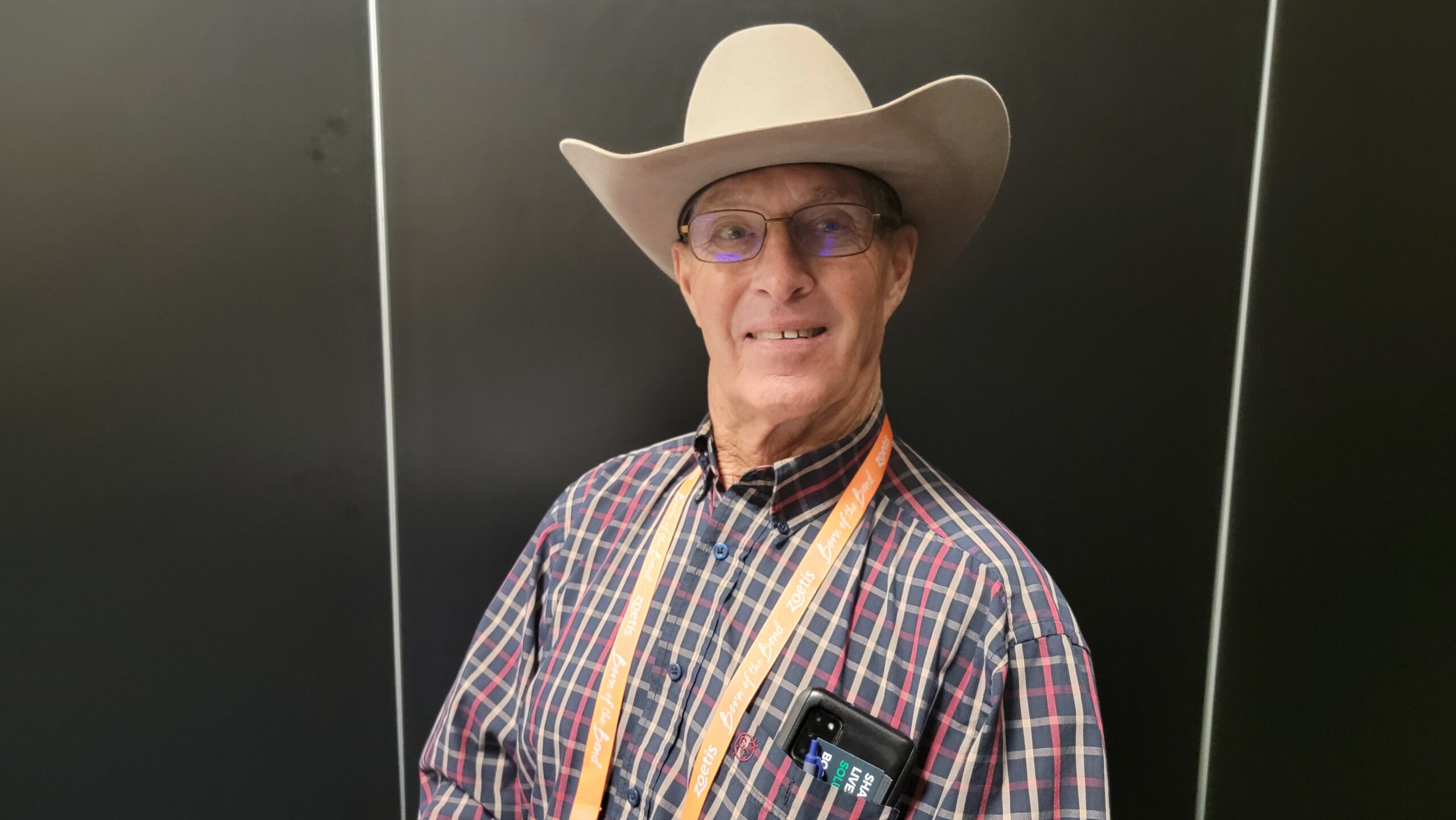 Nebraska veterinarian wins 2023 BQA educator award KNEBFM