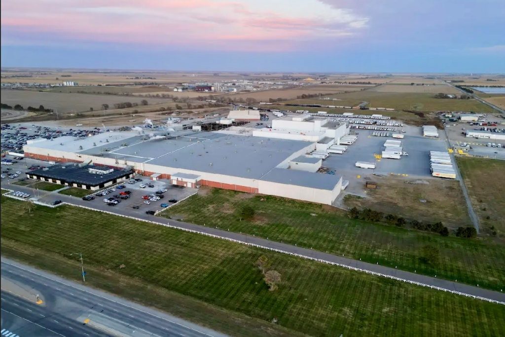 Nebraska leaders blast Tyson’s decision to close Lexington beef plant