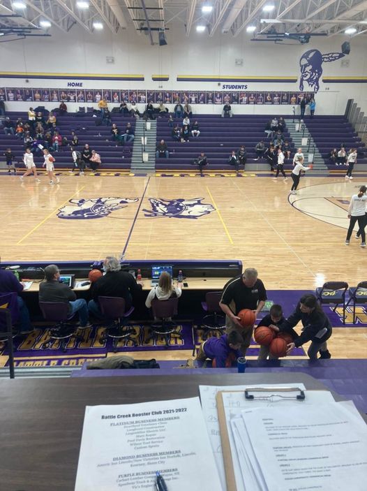 HowellsDodge splits Basketball Doubleheader with Battle Creek The Bull