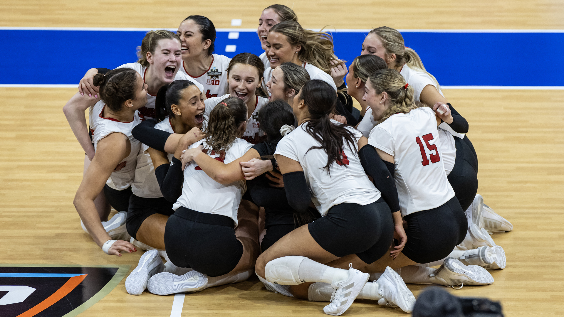 KRVN 880 – KRVN 93.1 – KAMI - Huskers sweep Pitt in Final 4 to advance ...