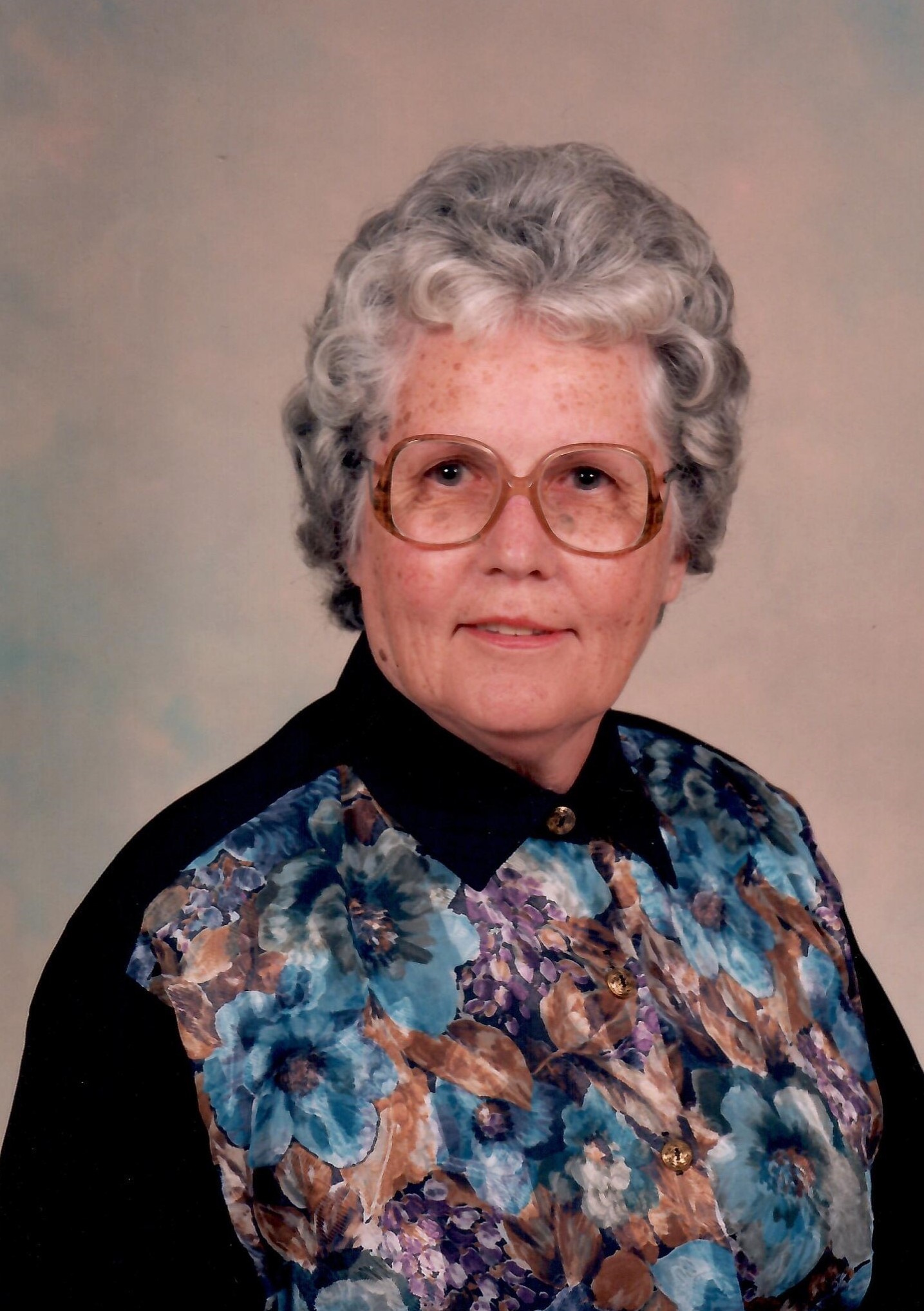 KTIC 840 AM/98.3 FM/98.7 FM Luetta S. Reuter, 94, of Norfolk