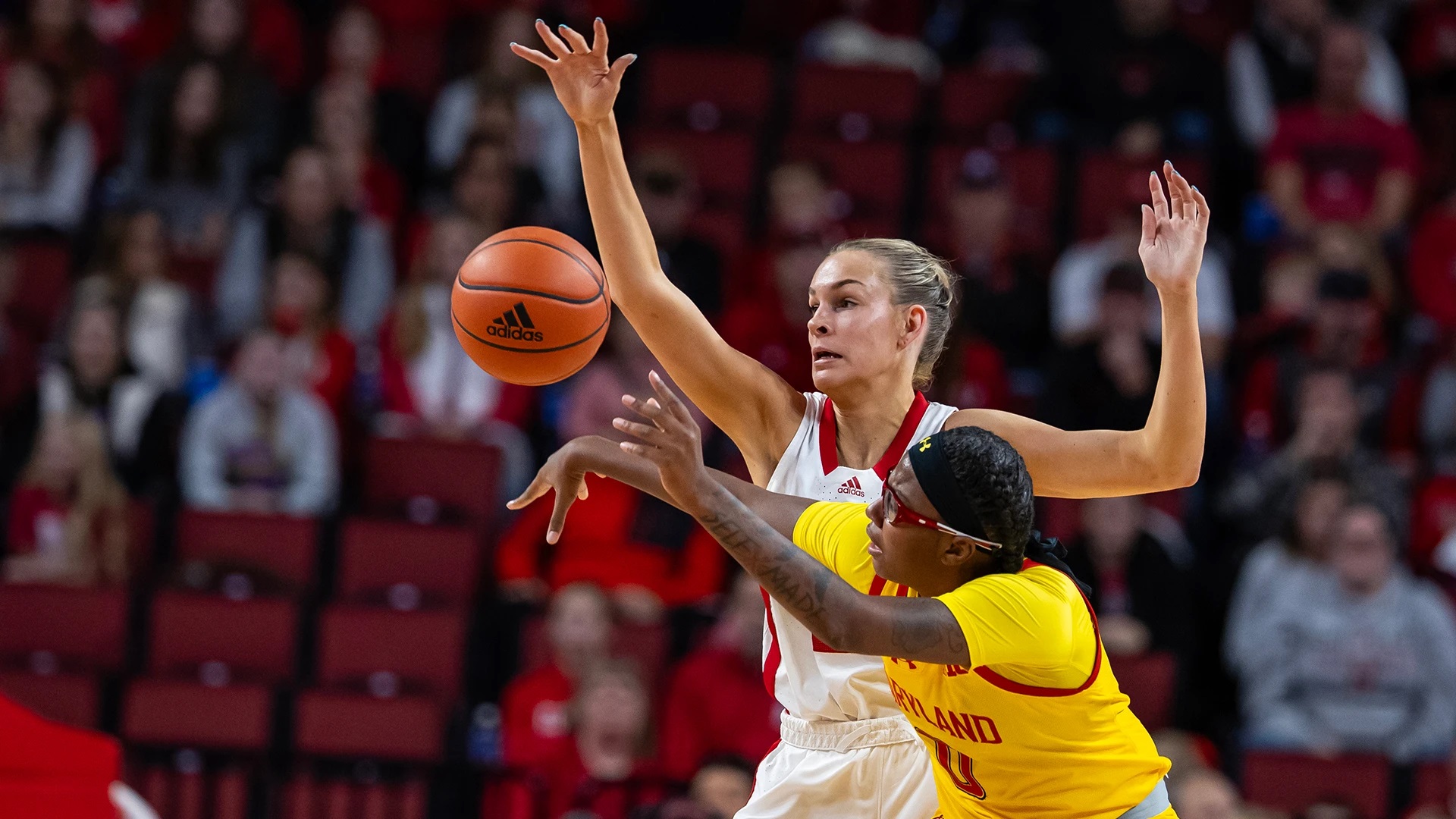 KTIC 840 AM/98.3 FM/98.7 FM - Husker Women win at Wisconsin