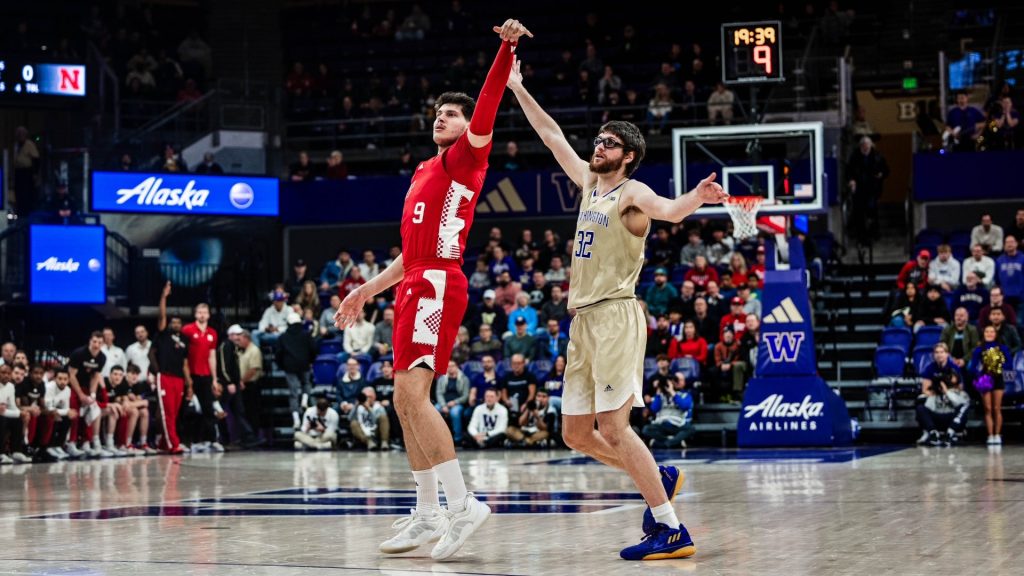 KRVN 880 – KRVN 93.1 – KAMI - Big Second Half leads Husker Men past ...