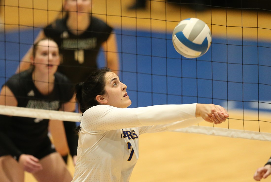 KUVR Lopers Begin Conference Action