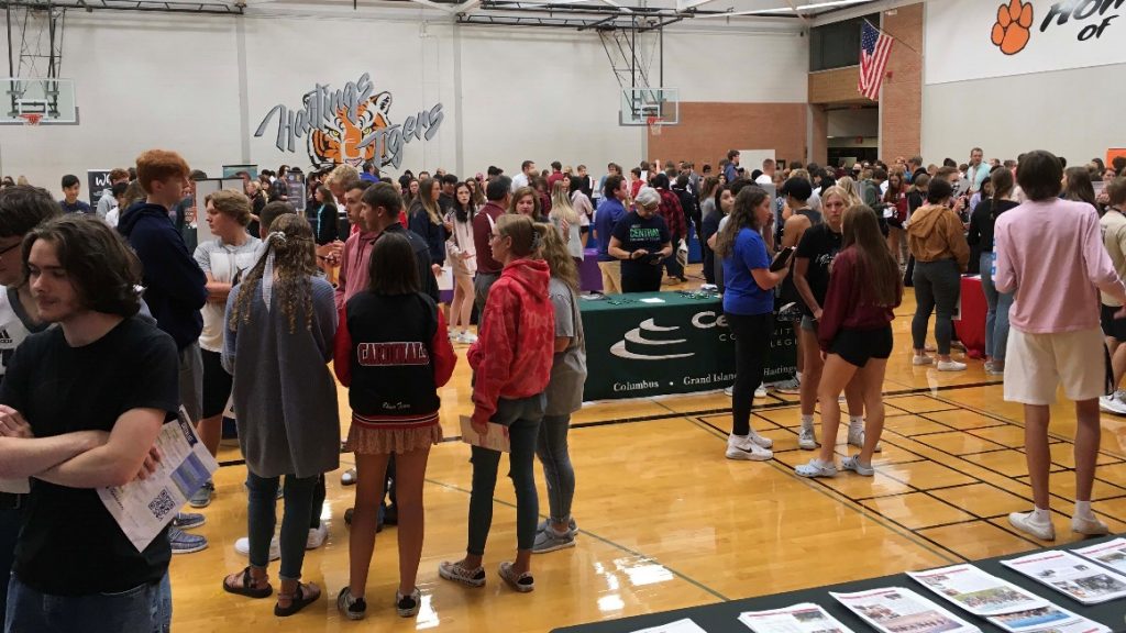 College fairs attract students