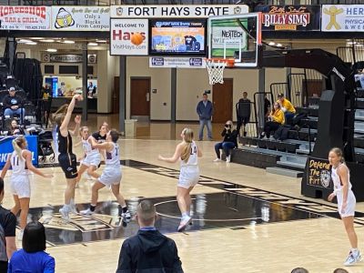 KRVN 880 – KRVN 93.1 – KAMI - Lopers Win NCAA Opener