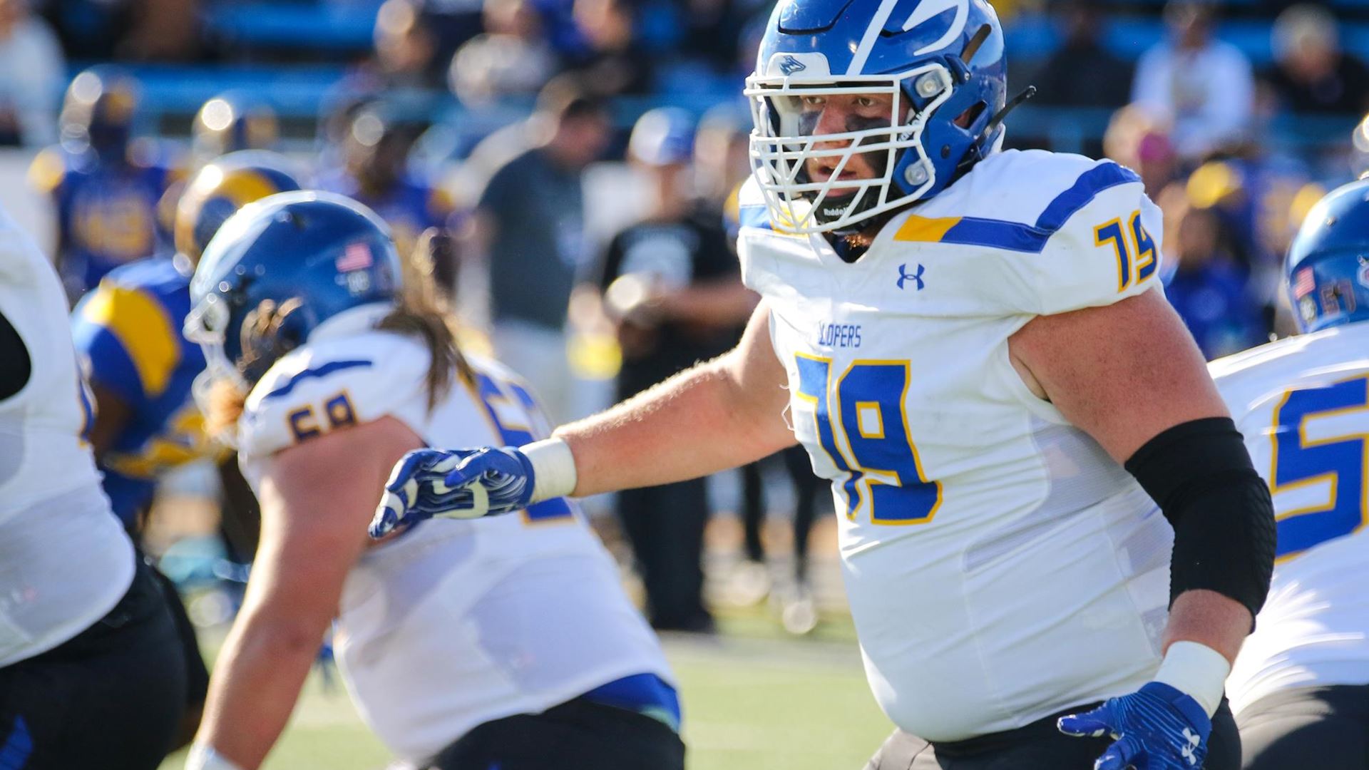 KRVN 880 – KRVN 93.1 – KAMI - Lopers Report For Fall Camp