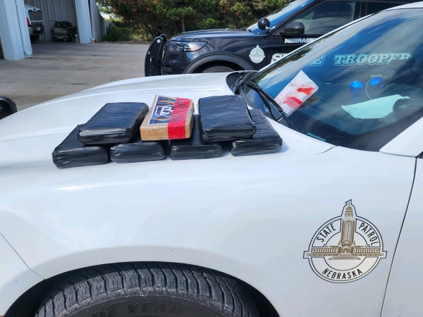 KRVN 880 – KRVN 93.1 – KAMI - Troopers Locate 20 LBs of Cocaine on I-80 ...