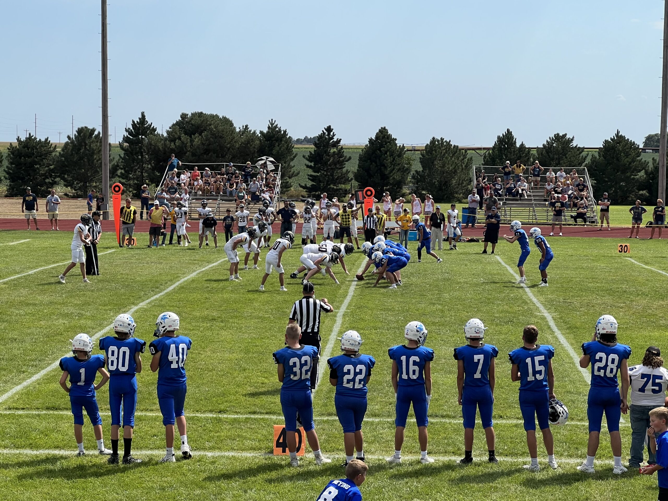 KRVN 880 – KRVN 93.1 – KAMI - Buffaloes run past Bertrand