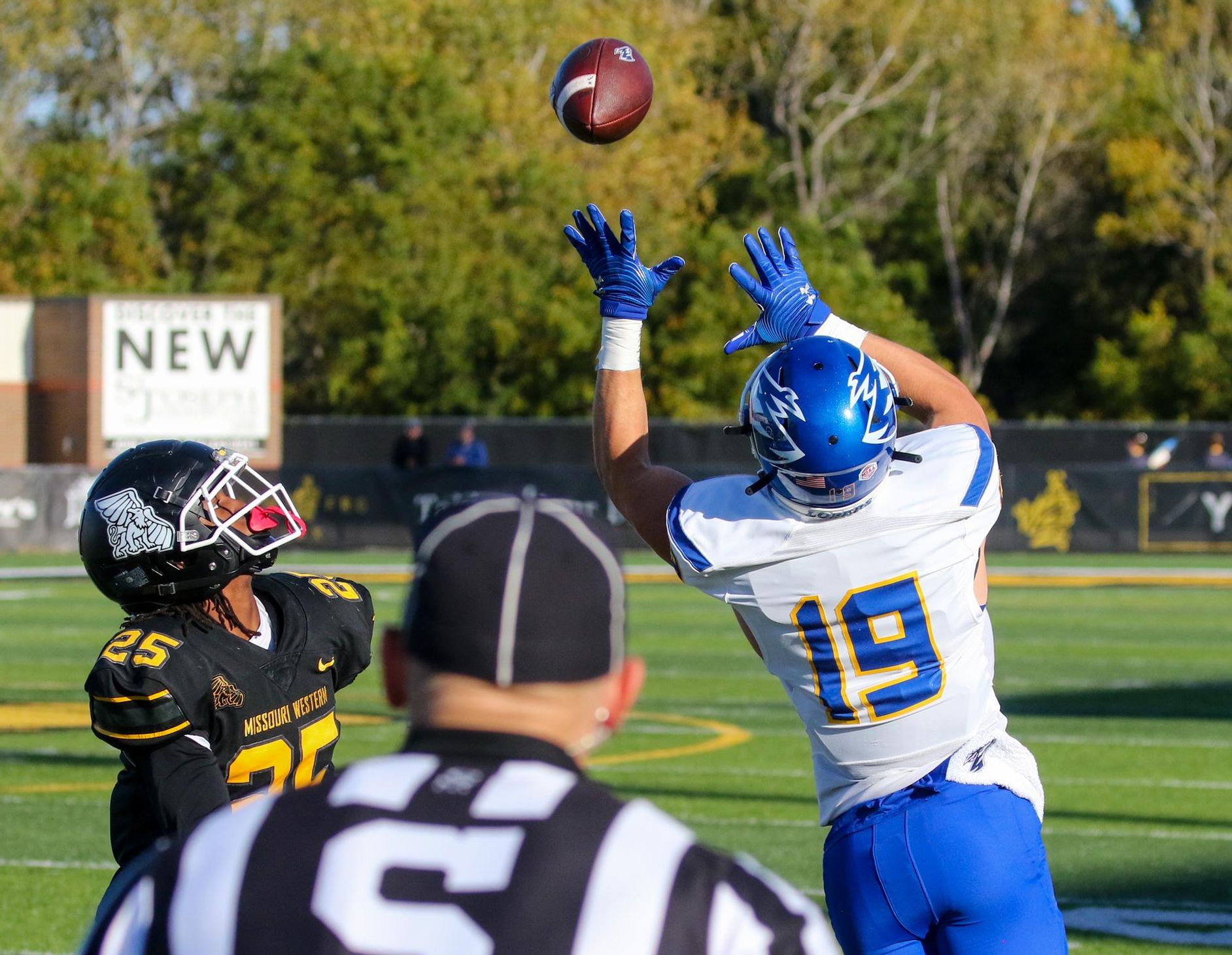 KRVN 880 KRVN 93.1 KAMI Lopers Host Emporia State Saturday