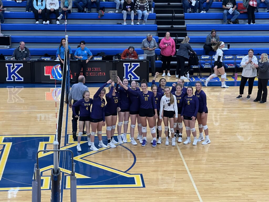 KRVN 880 – KRVN 93.1 – KAMI - Overton rallies for FKC title; SEM takes ...