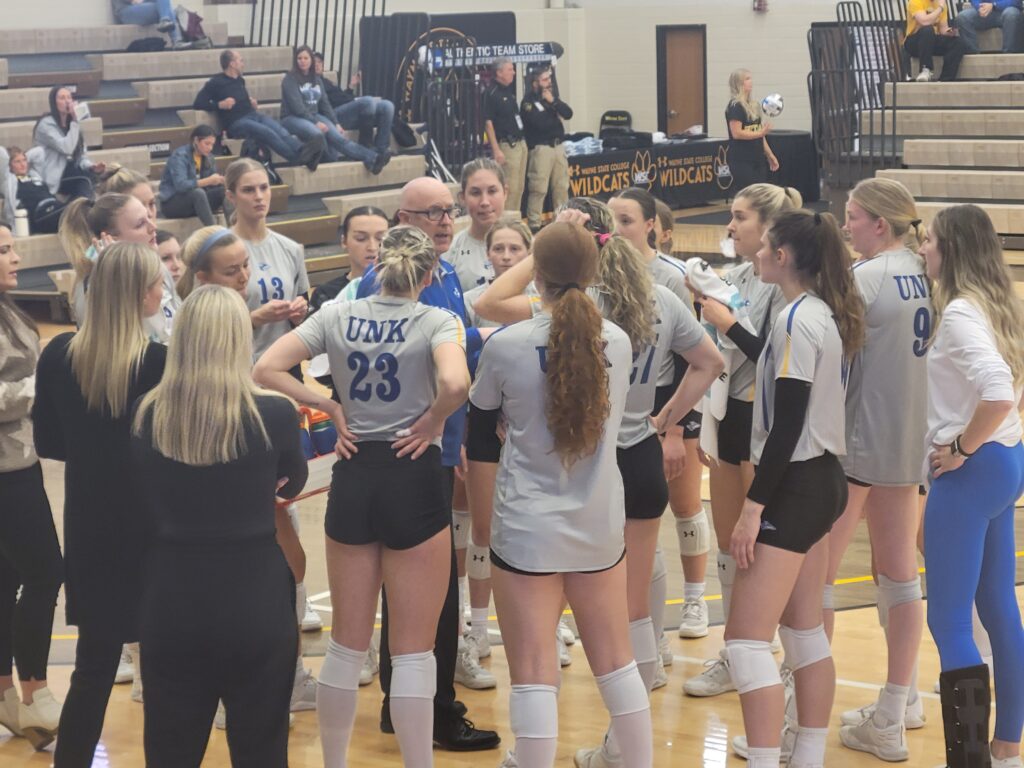 KUVR Lopers Drop NCAA Match in Five Sets