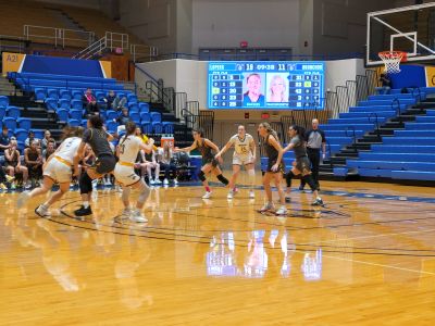 KRVN 880 – KRVN 93.1 – KAMI - Lopers Wrap Up First Semester