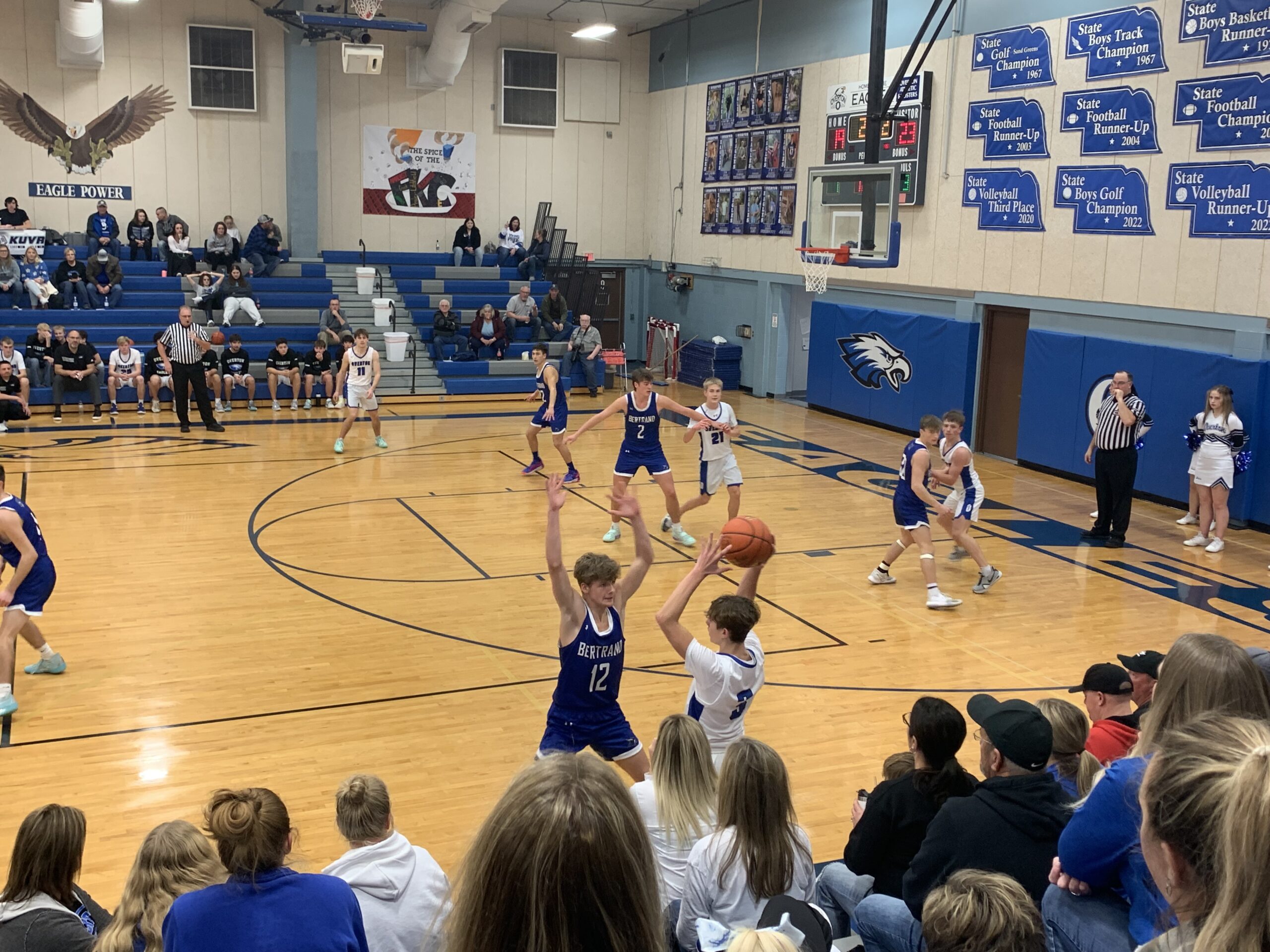 KRVN 880 KRVN 93.1 KAMI Overton Basketball splits at home with