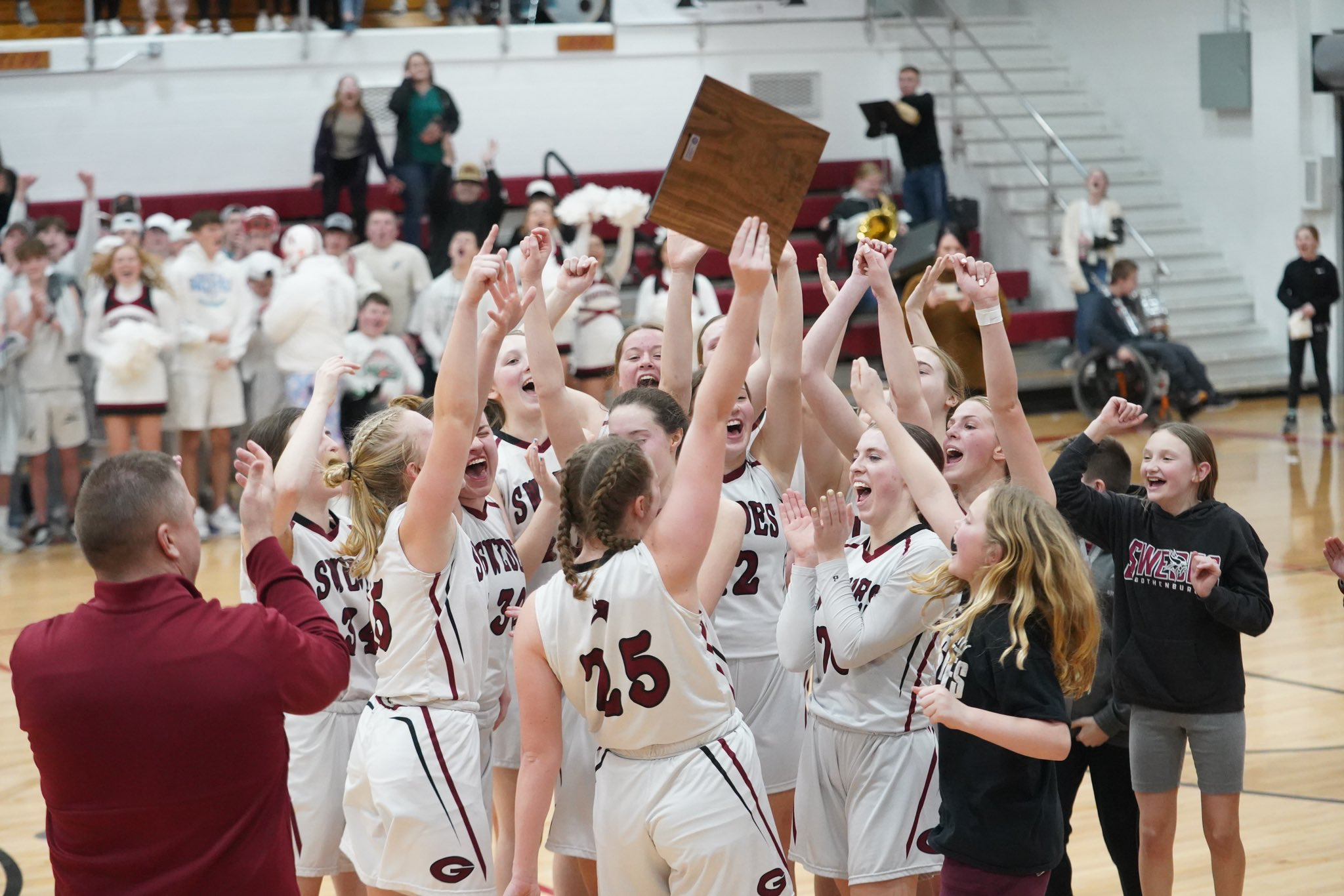 KRVN 880 – KRVN 93.1 – KAMI - Swedes punch ticket to state tournament