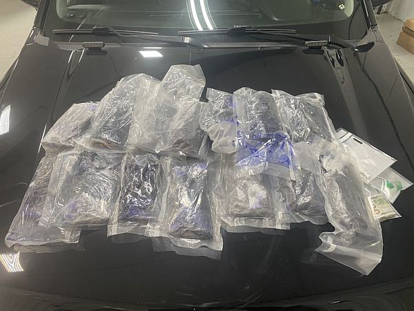 KRVN 880 – KRVN 93.1 – KAMI - Meth concealed in vehicle doors seized in ...