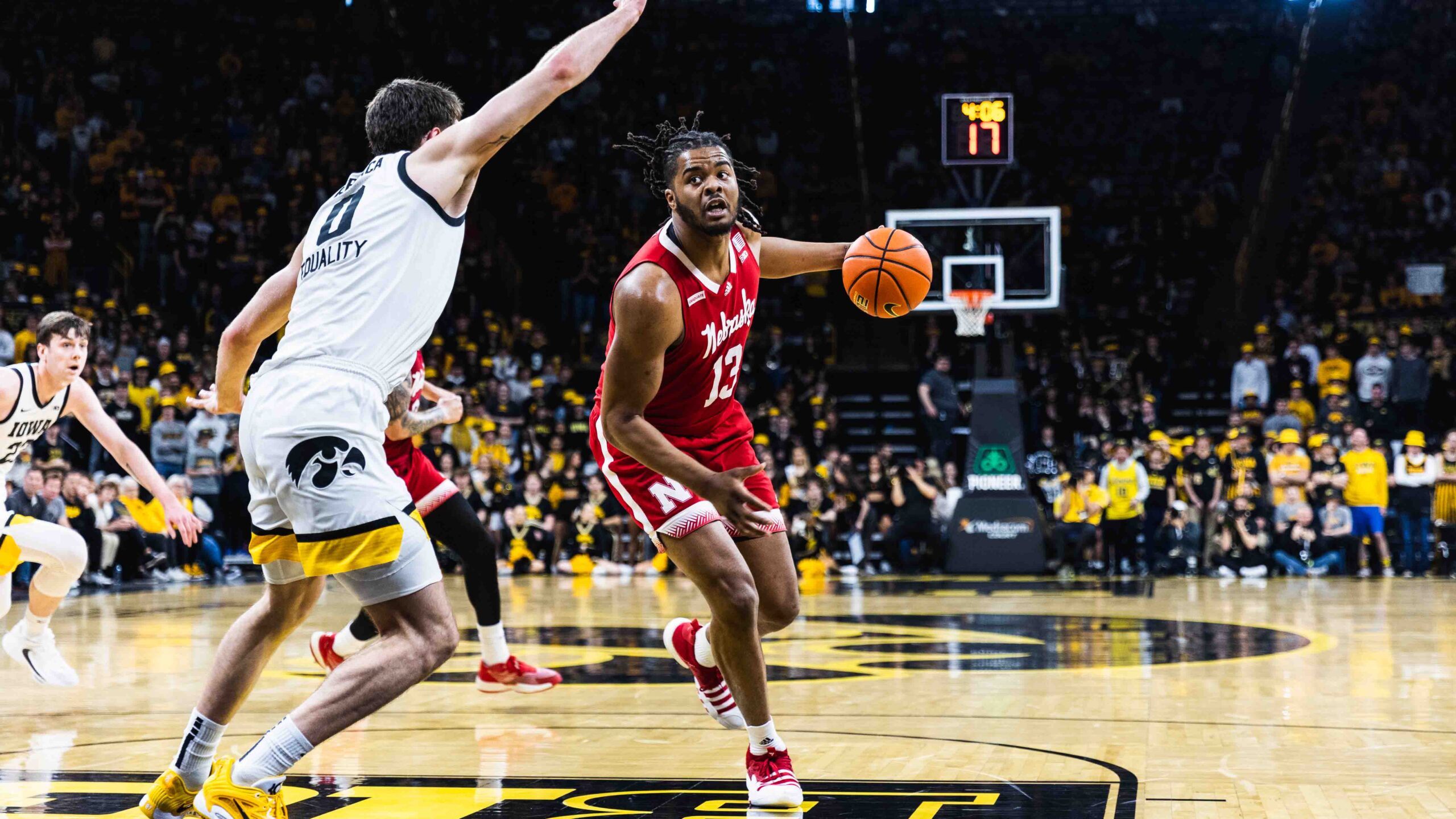 KRVN 880 – KRVN 93.1 – KAMI - Husker Men Sweep Iowa
