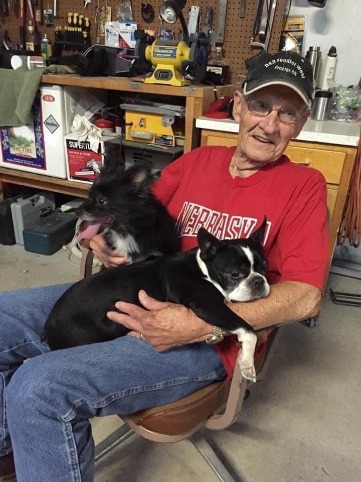 KRVN 880 KRVN 93.1 KAMI Gary 80, of Curtis, Nebraska