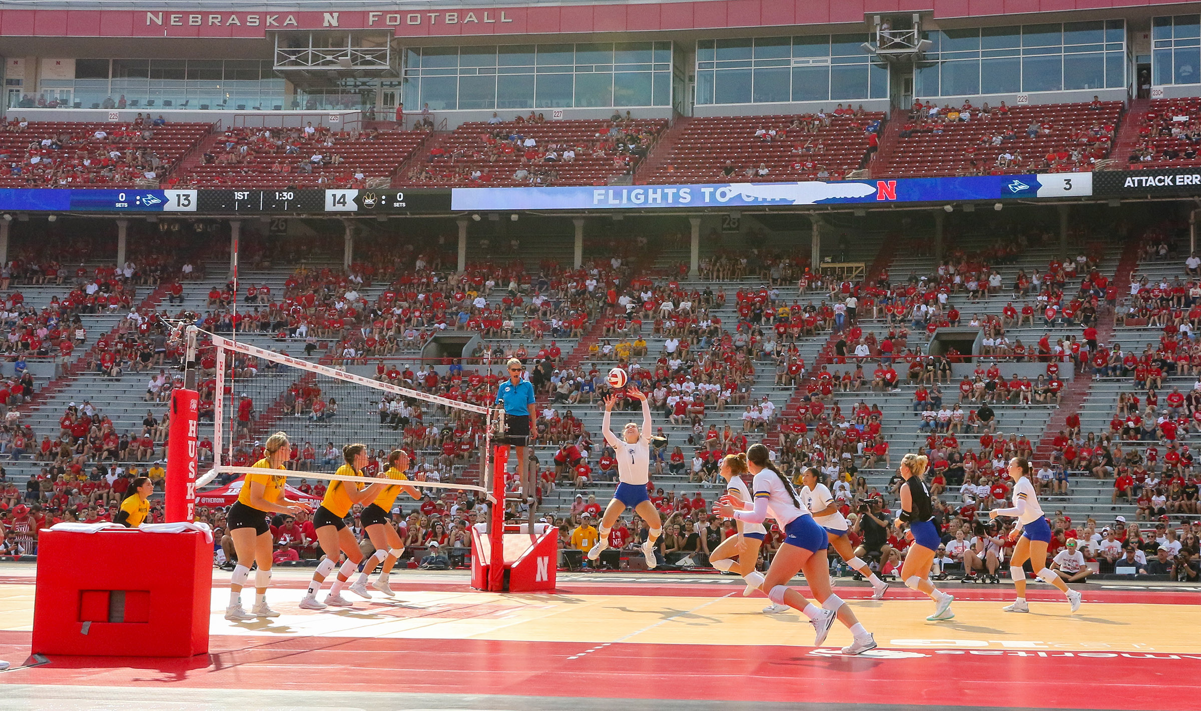 KRVN 880 KRVN 93.1 KAMI Loper Volleyball Enjoys Volleyball Day In