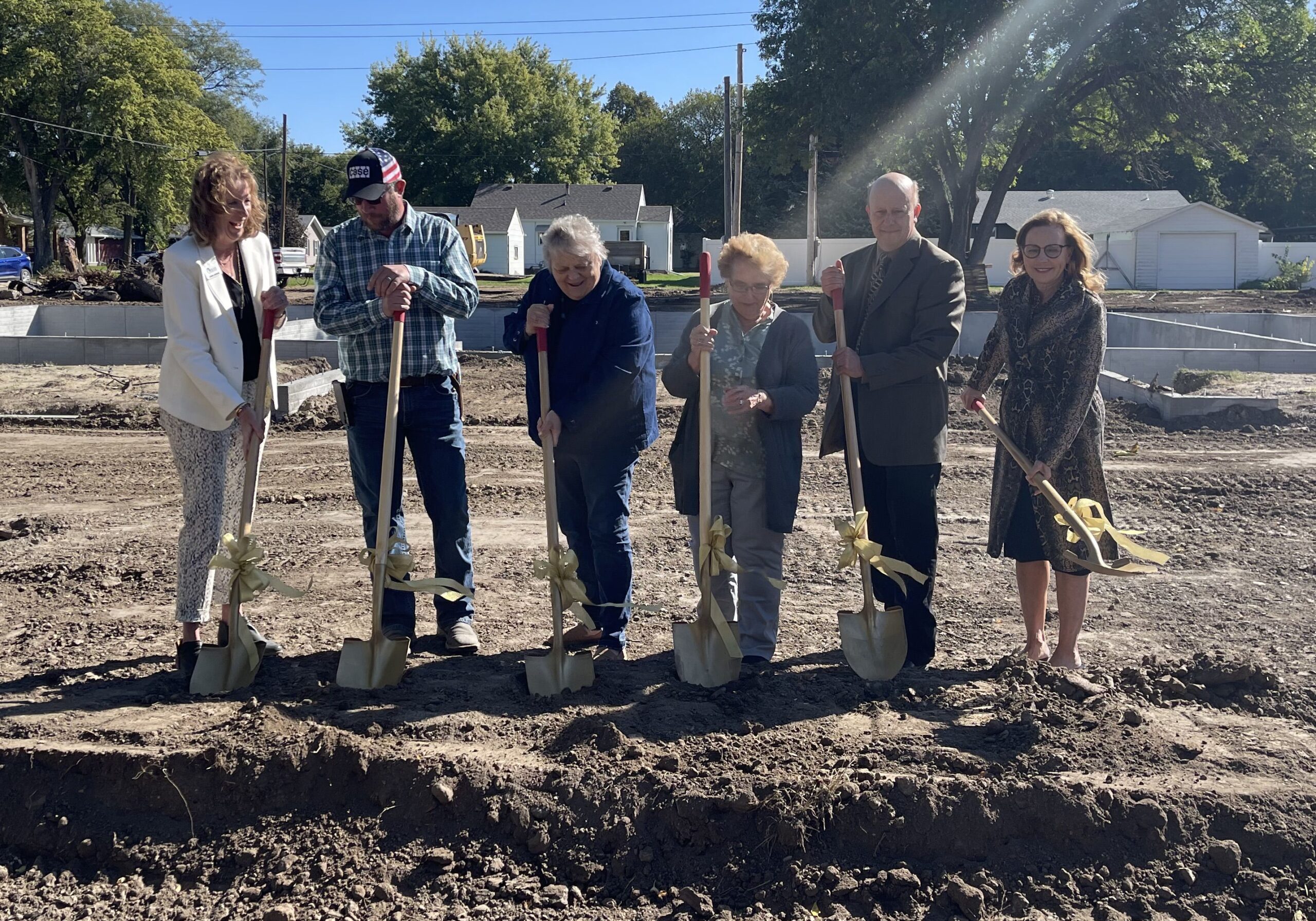 KRVN 880 – KRVN 93.1 – KAMI - Groundbreaking Ceremony in Bertrand ...