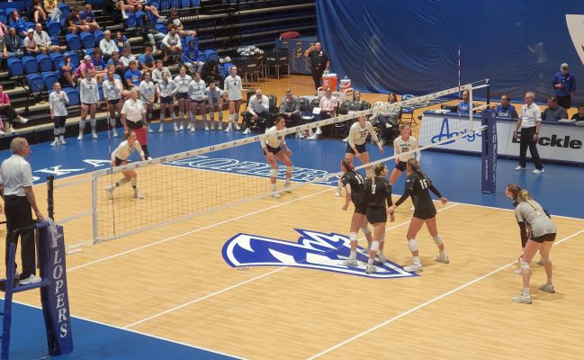 KRVN 880 – KRVN 93.1 – KAMI - Lopers End Streak to Washburn