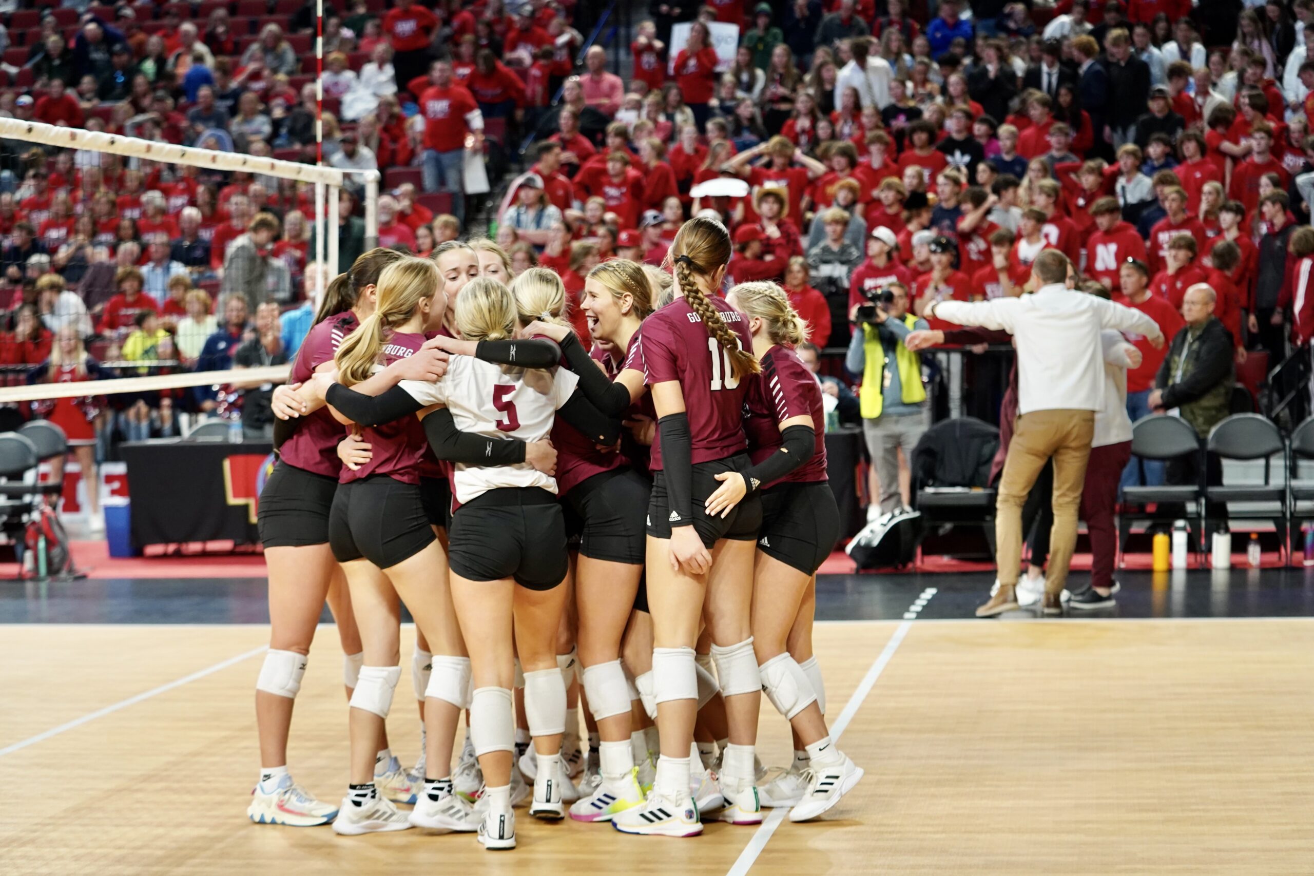 KRVN 880 – KRVN 93.1 – KAMI - Gothenburg wins five set thriller