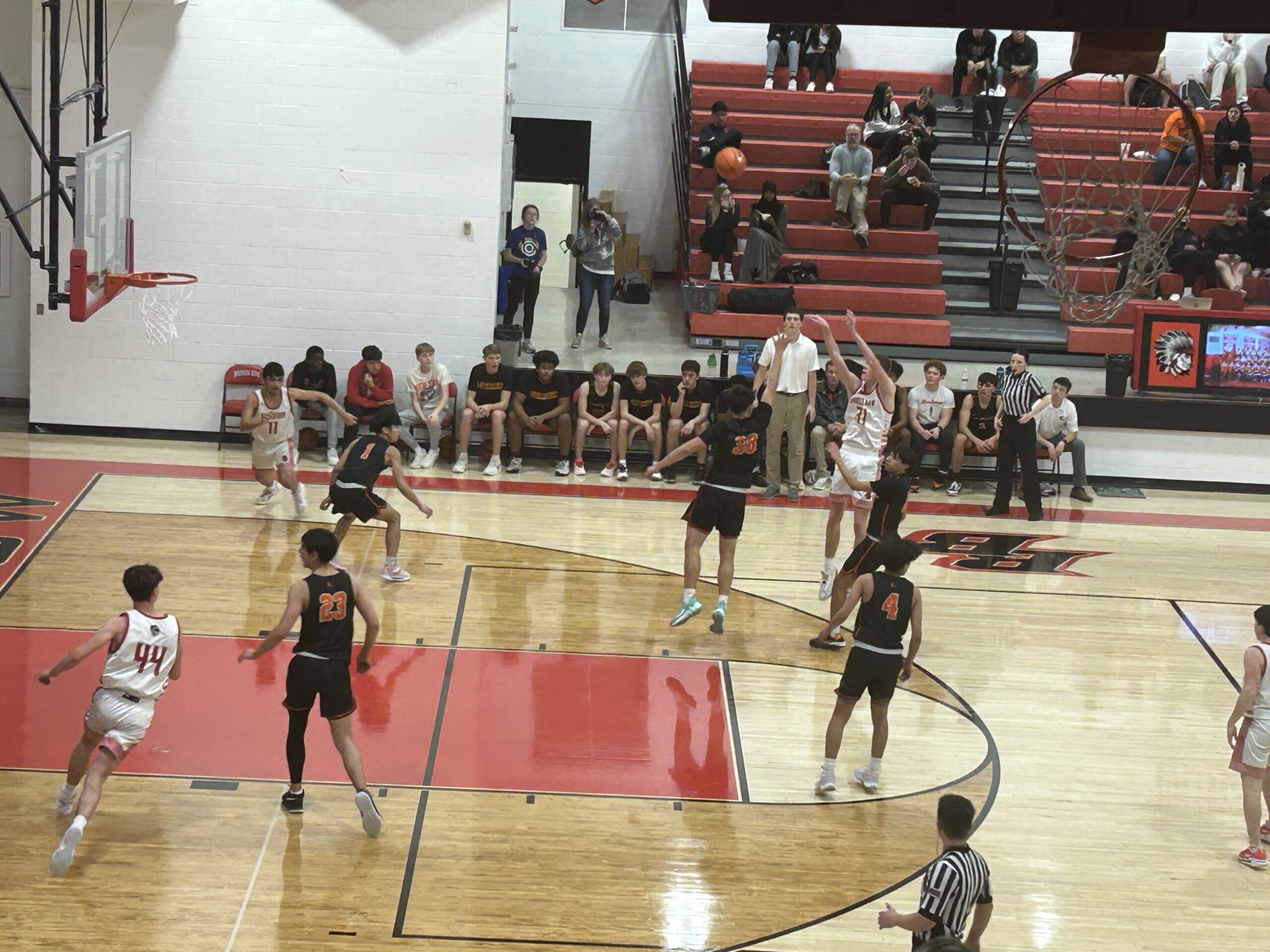 KRVN 880 – KRVN 93.1 – KAMI - Broken Bow wins two at home over Lexington