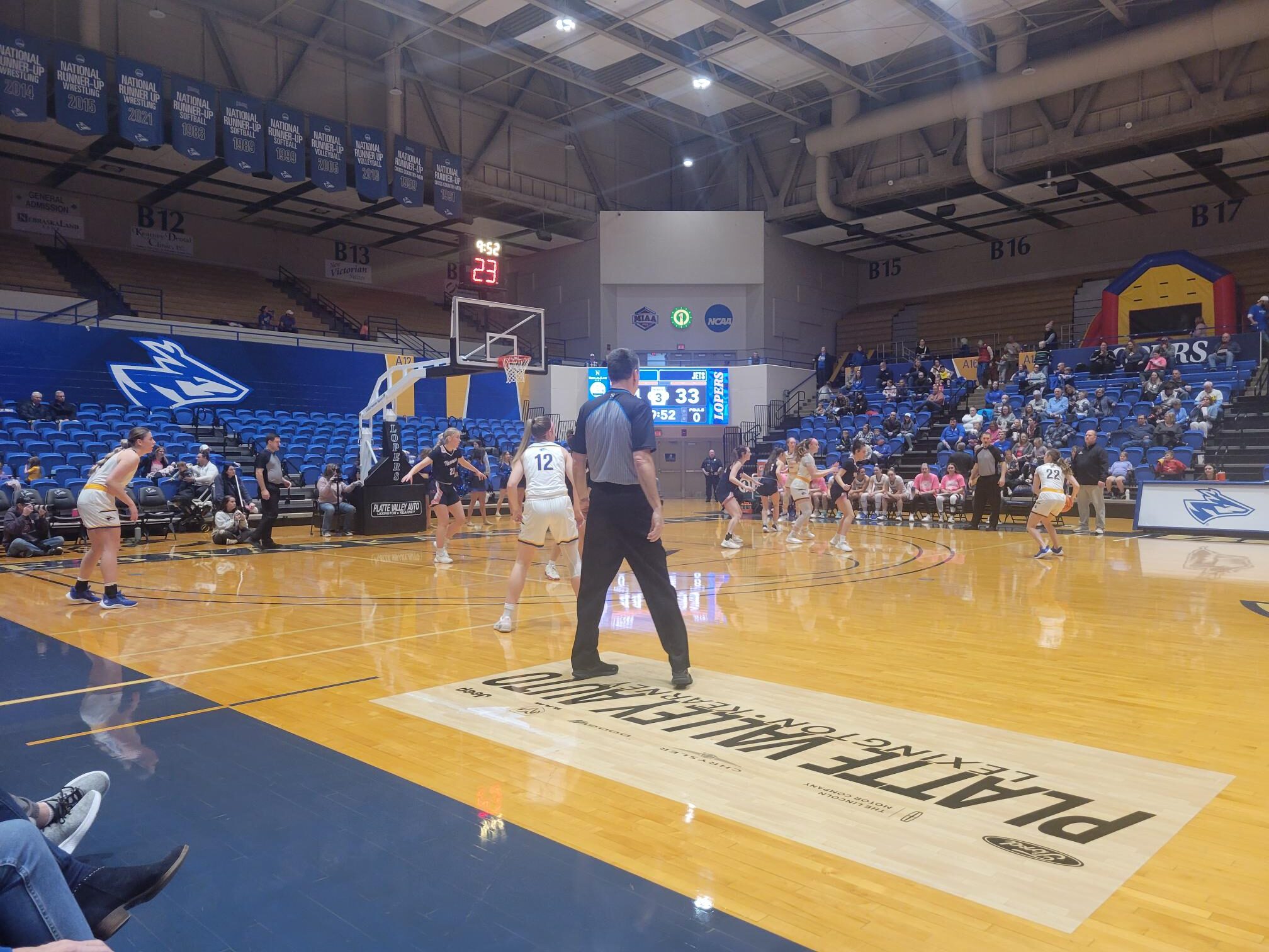 KRVN 880 – KRVN 93.1 – KAMI - Lopers split with Newman at home