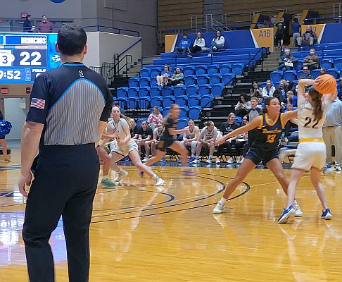 KRVN 880 – KRVN 93.1 – KAMI - Lopers split at home vs UCO