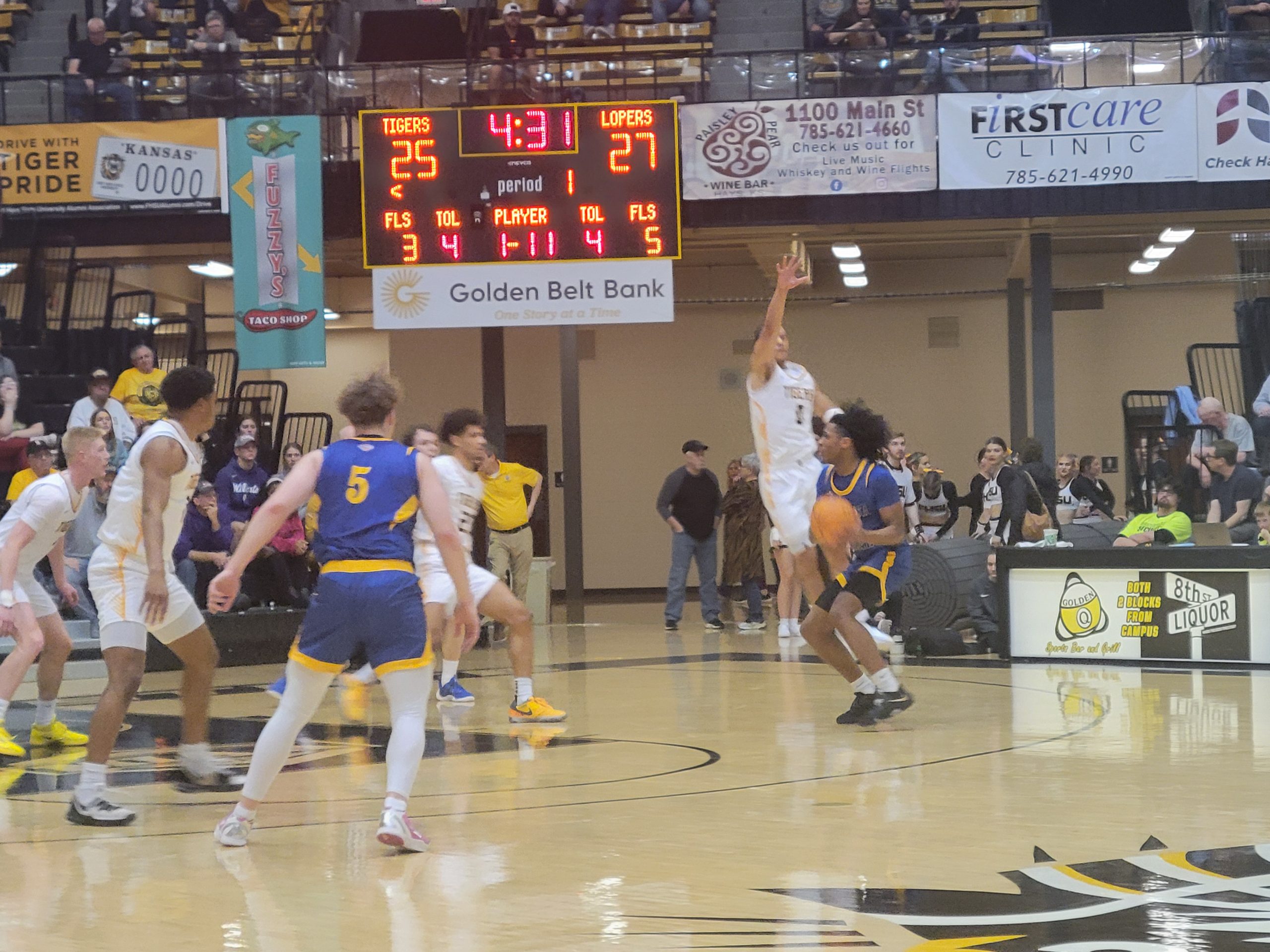 KRVN 880 – KRVN 93.1 – KAMI - UNK Men end season with loss at Fort Hays ...