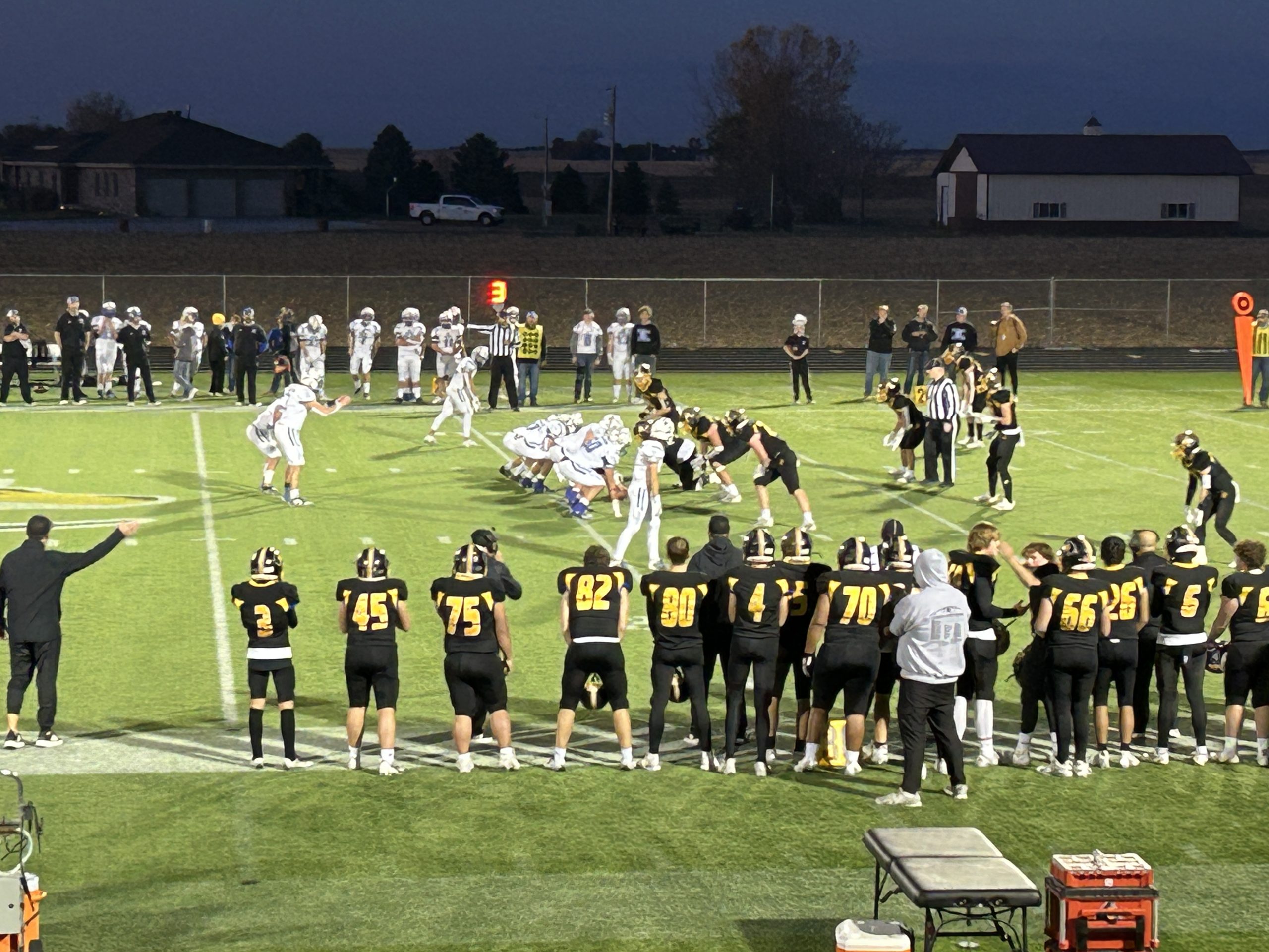 KRVN 880 – KRVN 93.1 – KAMI - Arapahoe shows great fight in second ...