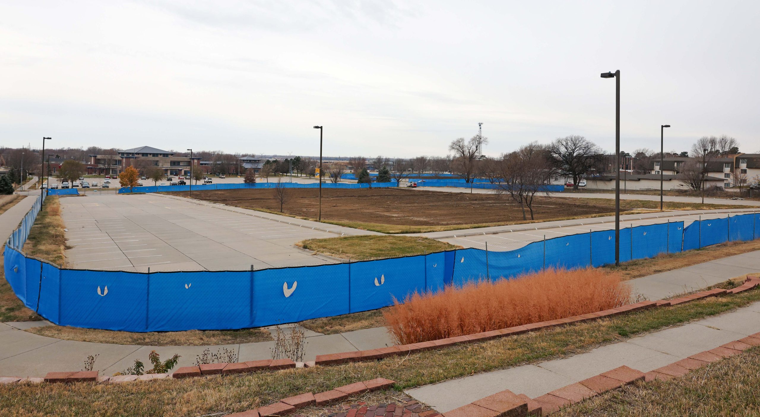 KRVN 880 – KRVN 93.1 – KAMI - Land swap would expand parking for UNK ...