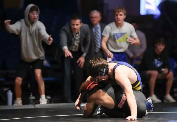 KRVN 880 – KRVN 93.1 – KAMI - Lopers with big dual in Iowa