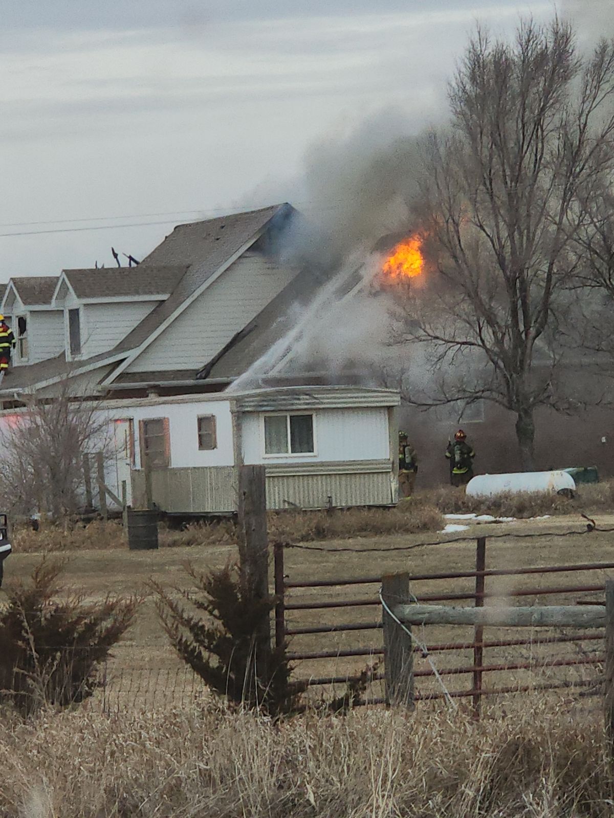 KRVN 880 – KRVN 93.1 – KAMI - Home Lost in a blazing Fire north of Elm ...