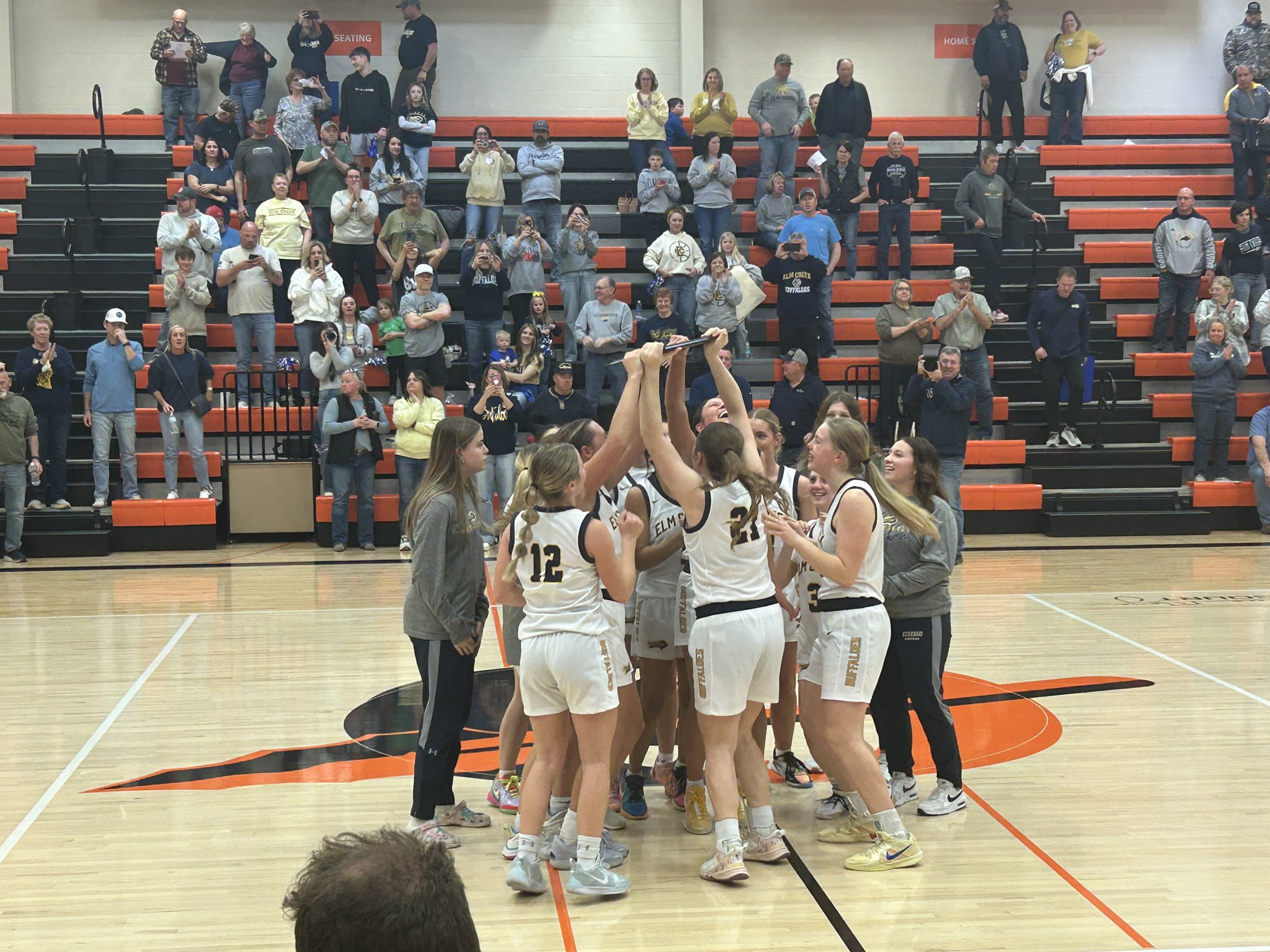 KRVN 880 – KRVN 93.1 – KAMI - Elm Creek Advances to State for First ...