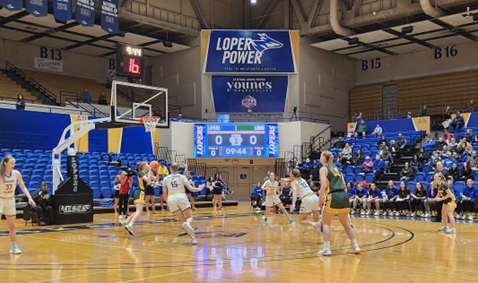 KRVN 880 – KRVN 93.1 – KAMI - Lions upset the Lopers