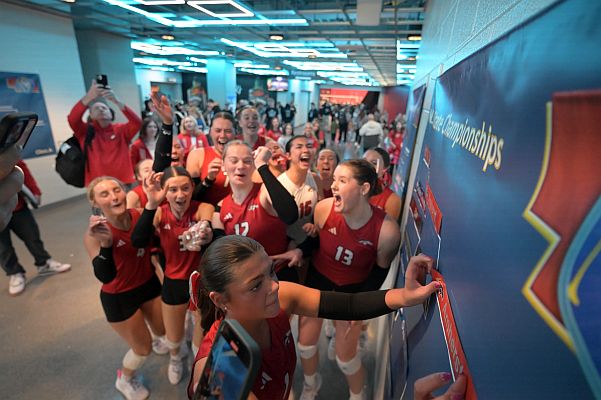 KRVN 880 – KRVN 93.1 – KAMI - Amherst advances to D1 state title match