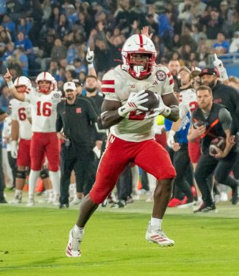 KTIC 840 AM/98.3 FM/98.7 FM - Huskers win 7th game of the year over Bruins