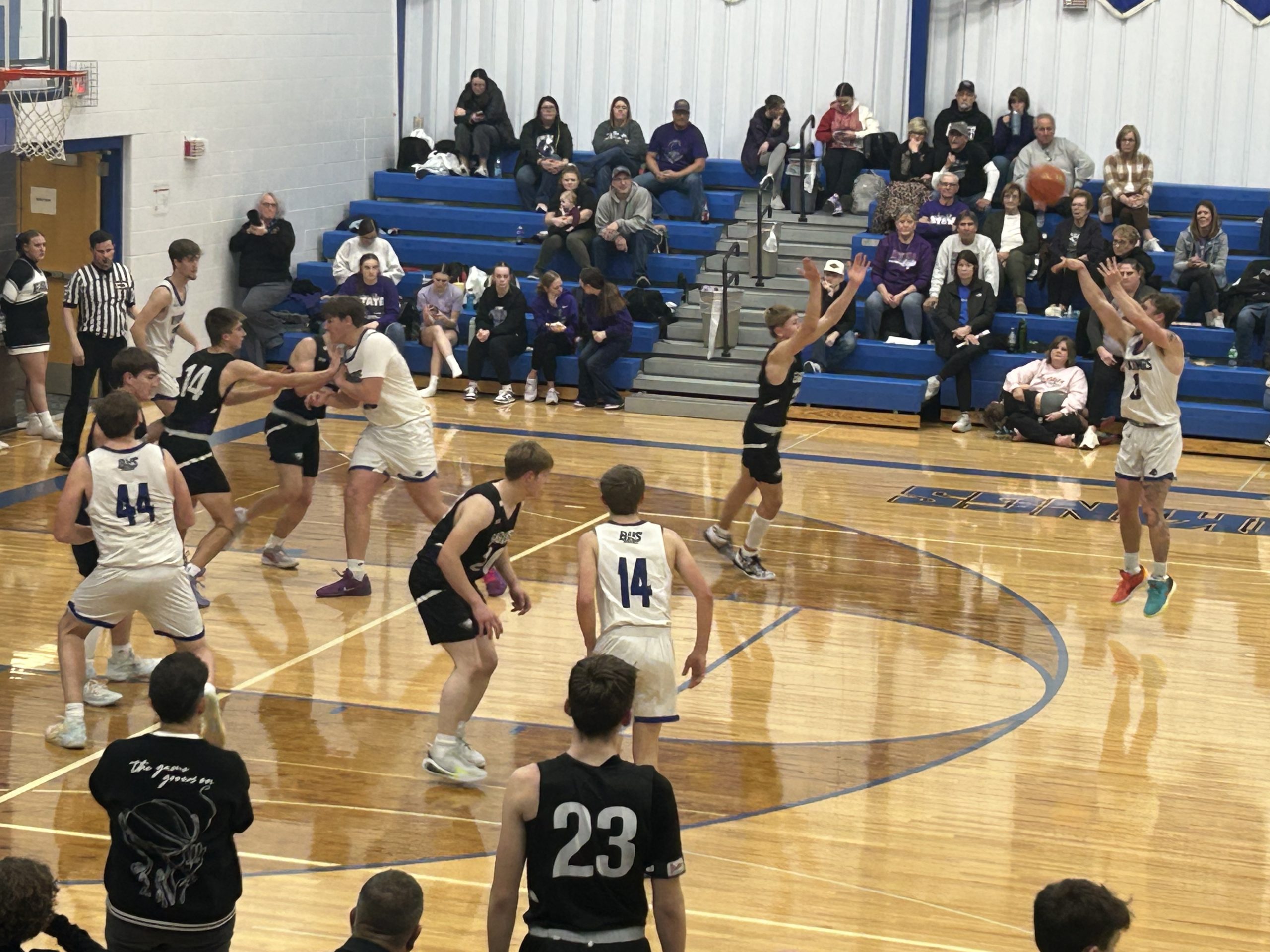 KRVN 880 – KRVN 93.1 – KAMI - Southern Valley and Bertrand Split Games