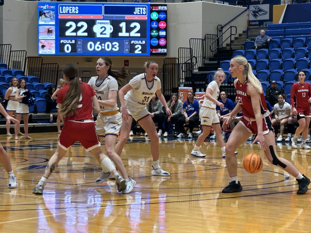 KRVN 880 – KRVN 93.1 – KAMI - Loper Women Warm Up and Fly by the Jets