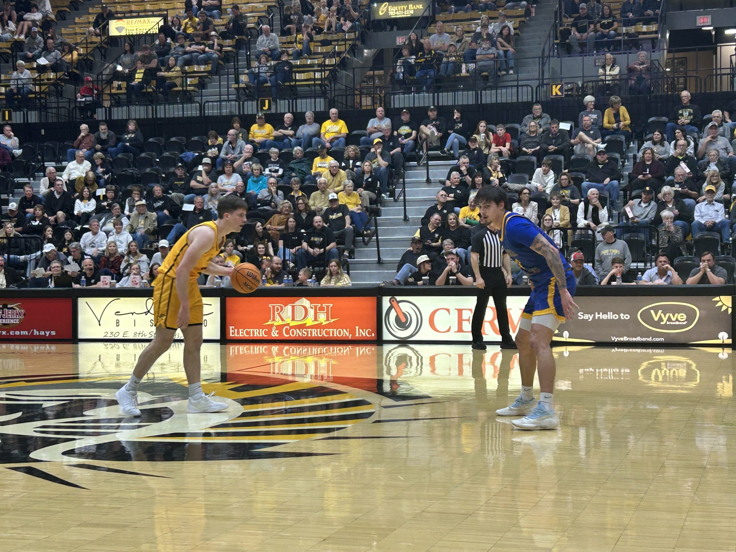 KRVN 880 – KRVN 93.1 – KAMI - Season Ends for Loper Men