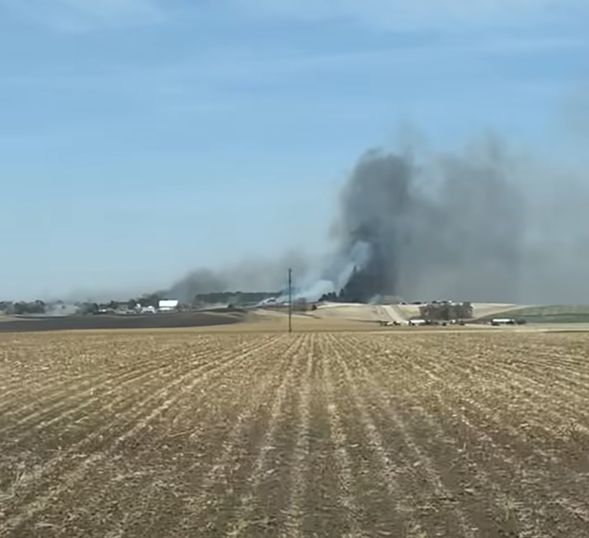 KRVN 880 – KRVN 93.1 – KAMI - Crews battle wildfires near Odessa and ...